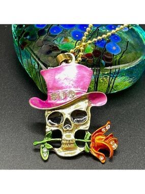 Grinning Skull with Rose and Top Hat Skeleton Necklace / Pendant #866 (pink hat)